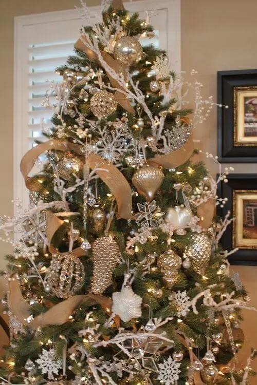 white and gold christmas tree ideas