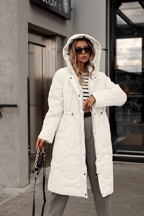 white puffer jacket outfit ideas