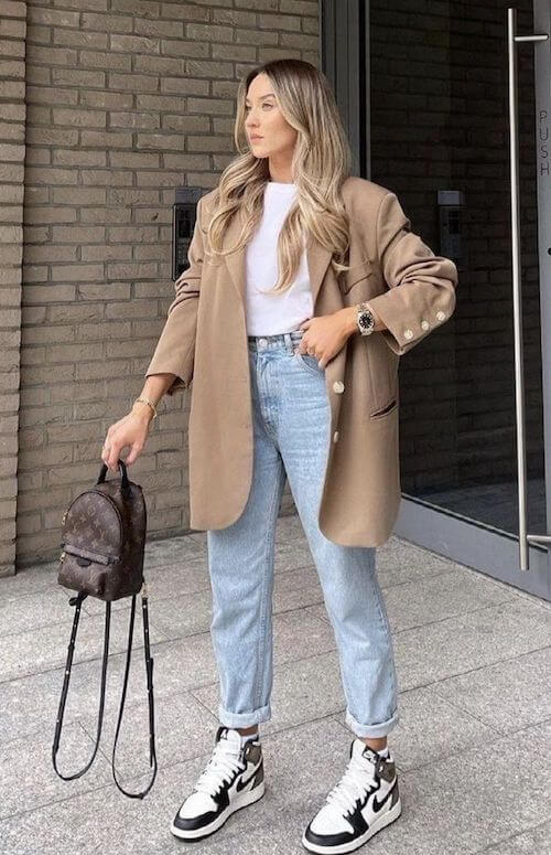 white shirt and jeans outfit