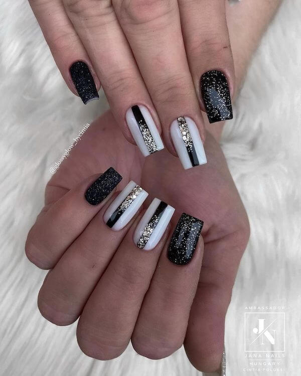 white winter nails