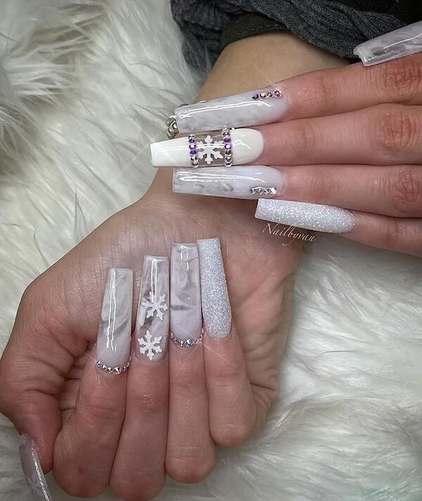 white winter nails