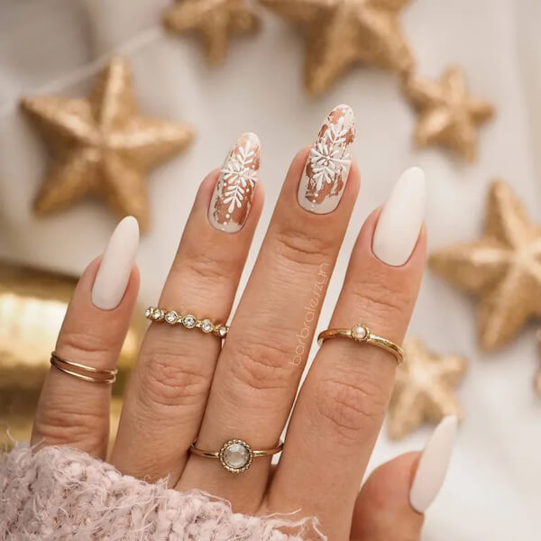 white winter nails