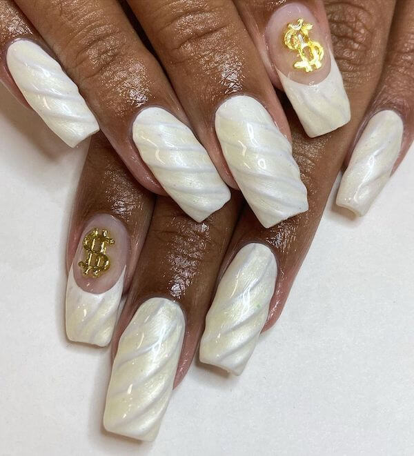 white winter nails