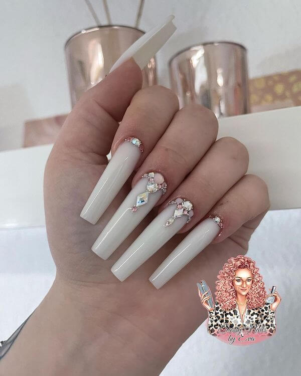 white winter nails