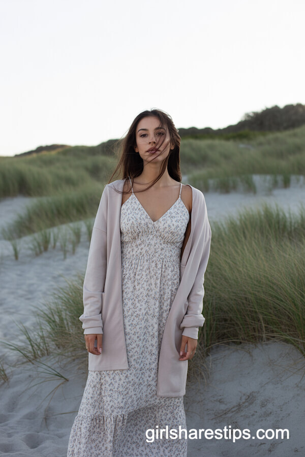Floral Maxi Dress & Beige Cardigan Beach Outfit