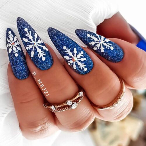 50+ Trendy Winter Blue Nail Designs [2023]: Navy Blue, Icy Blue And More