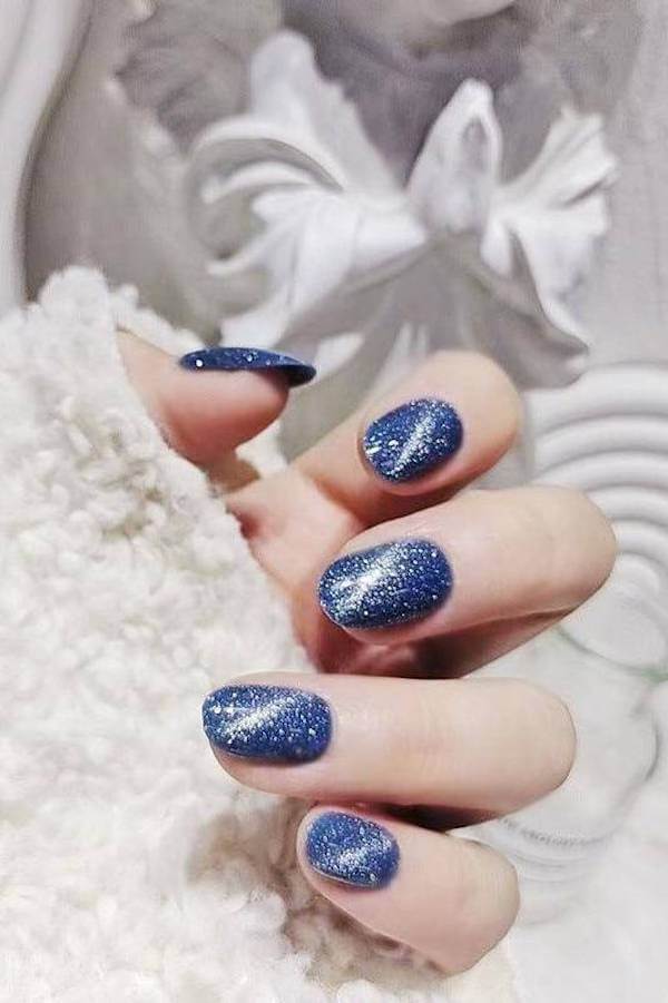Blue Sparkle Cat Eye Nails