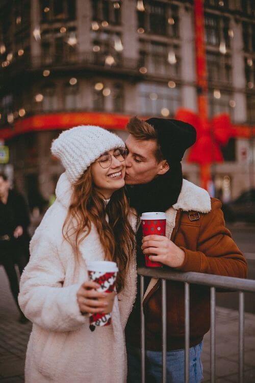 winter couple photoshoot ideas