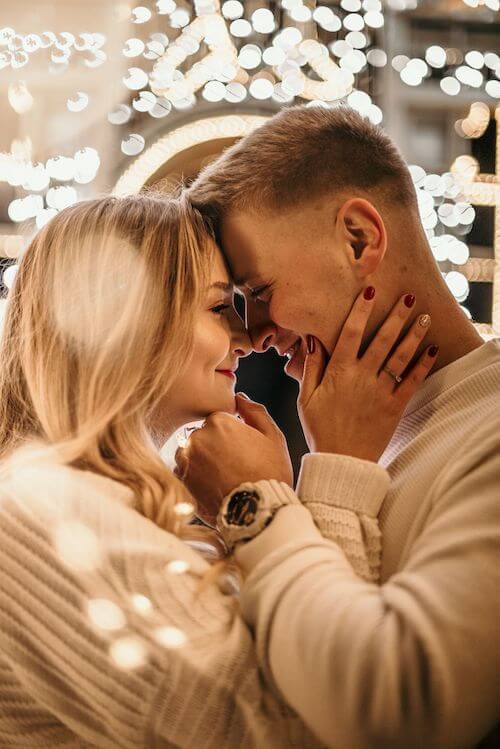 winter couple photoshoot ideas