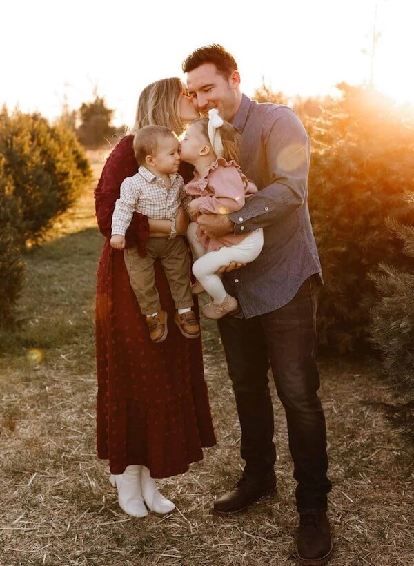 Warm Earth Tones and Long Dresses for Winter Photos