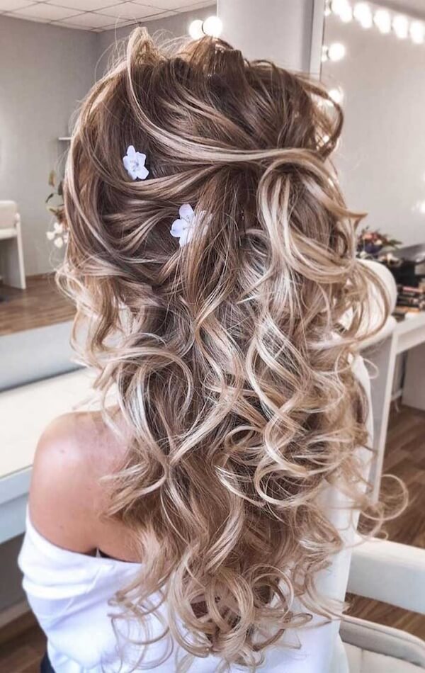Loose Curly Half-Up Hairstyle