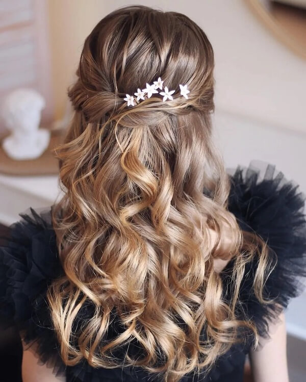 Twisted Half-Up Curls
