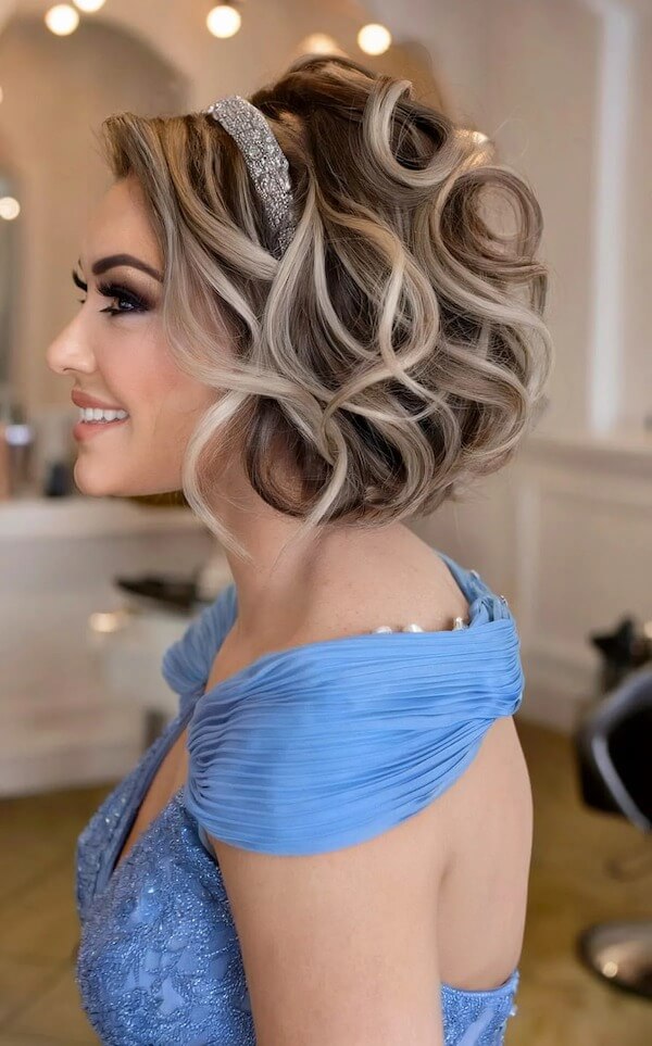 Glamorous Curls with Headband