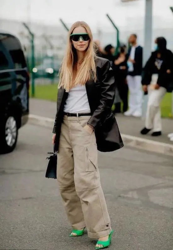 women cargo pants outfit ideas