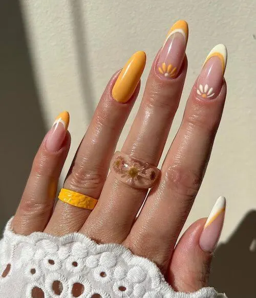Spring Nail Daisy Design With Yellow Tips