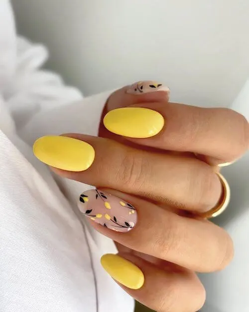 yellow natural nails for spring